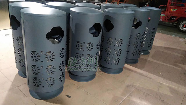 欣方圳精品定制垃圾桶表面鏤空精細雕刻，外形上設計美觀，新穎獨特！